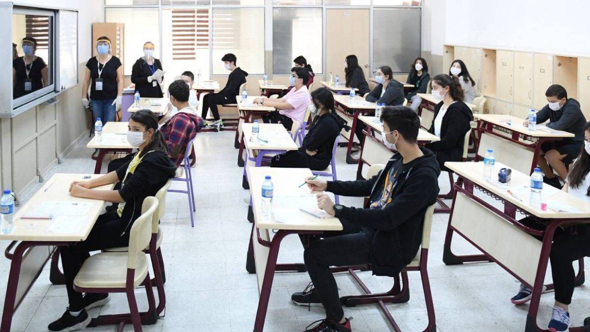 Ortaokullar ne zaman açılacak 2021 | Ortaokul 5. sınıf uyum eğitimi var mı?