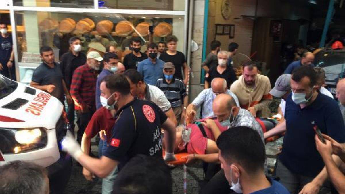 85 yaşındaki sürücü otomobille fırına girdi; 2 yaralı