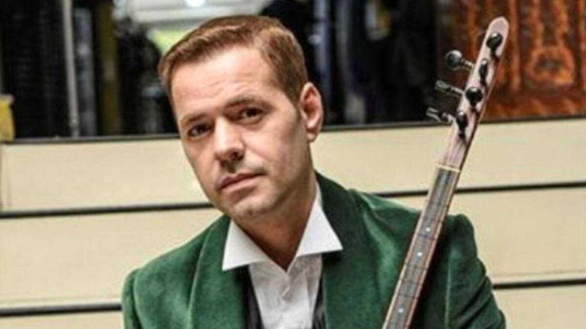 Engin Nurşani kimdir? Engin Nurşani Adına Bir Çizik Çektim şarkısının sözleri..