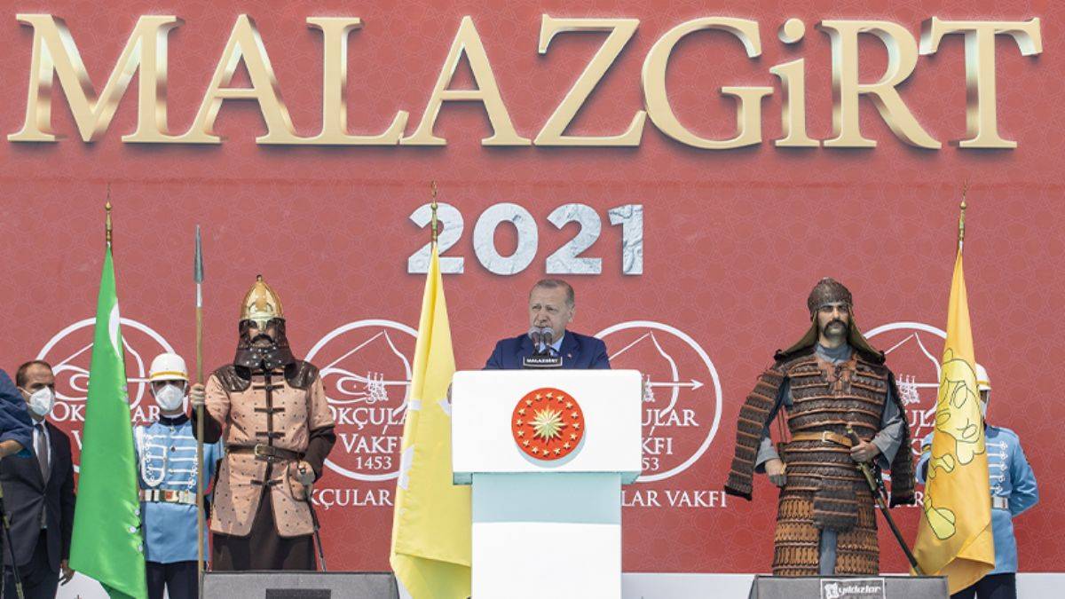 Erdoğan: Bizim için Malazgirt sıradan bir zafer değildir