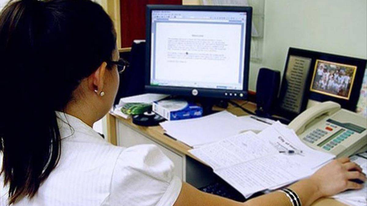 Yarım milyon memura kadro imkanı