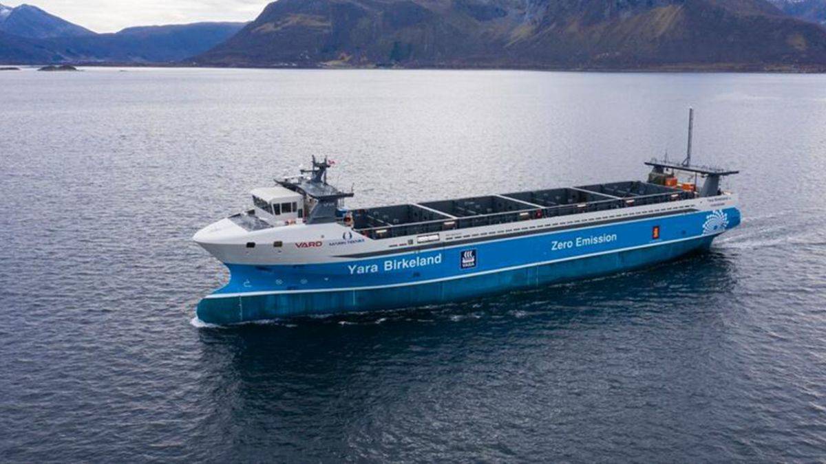 Dünyanın ilk mürettebatsız, elektrikli kargo gemisi hazır