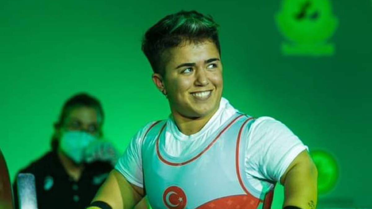 Tokyo’da milli halterci Duman'dan bronz madalya