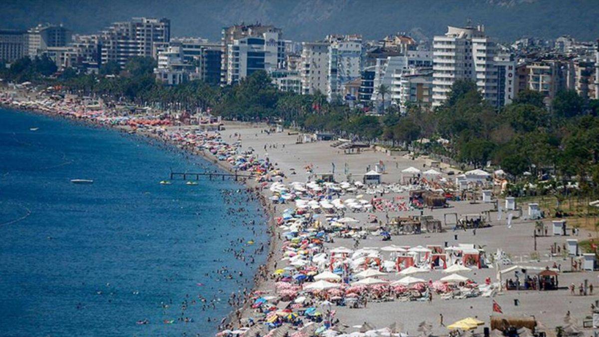 Antalya'ya gelen turist sayısı 5 milyonu aştı