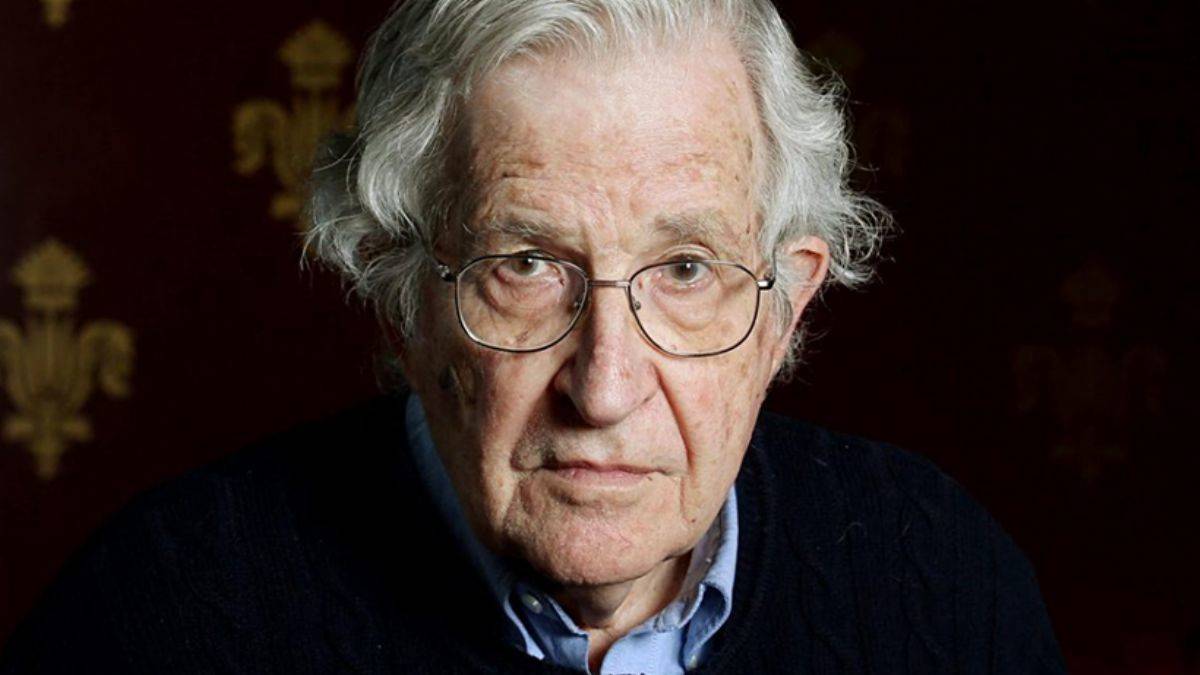 Chomsky'den savaşı seçenlere uyarı