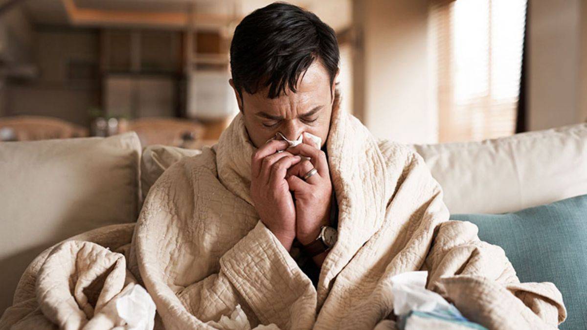 Ateşimiz çıktığında neden hem üşür hem de terleriz?