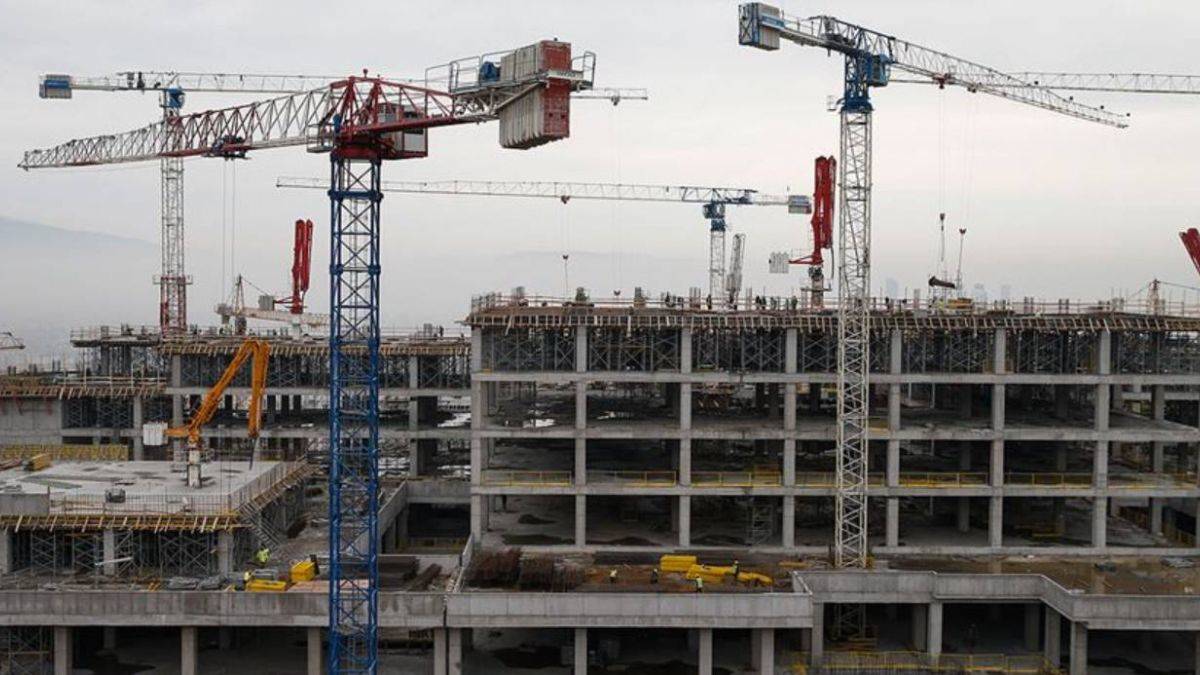 İnşaatlar durdu mu? Müteahhitler inşaatları durdurdu mu?