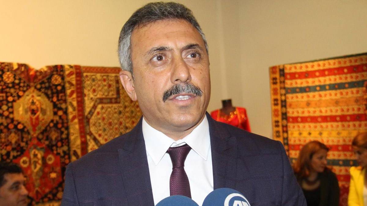 ''Türk ve Kürt’lerin önemli bir kısmı Batılı tezlerin gönüllü figüranı olmuşlar''