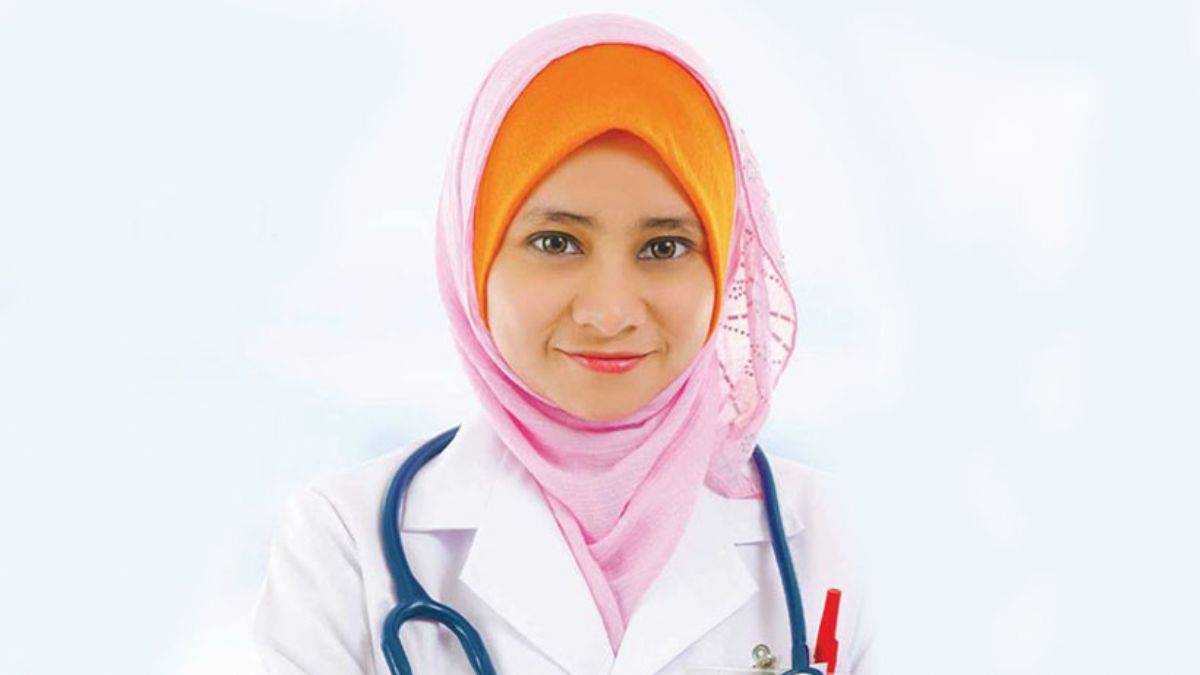 Singapur'da sağlık çalışanları başörtüsü takabilecek