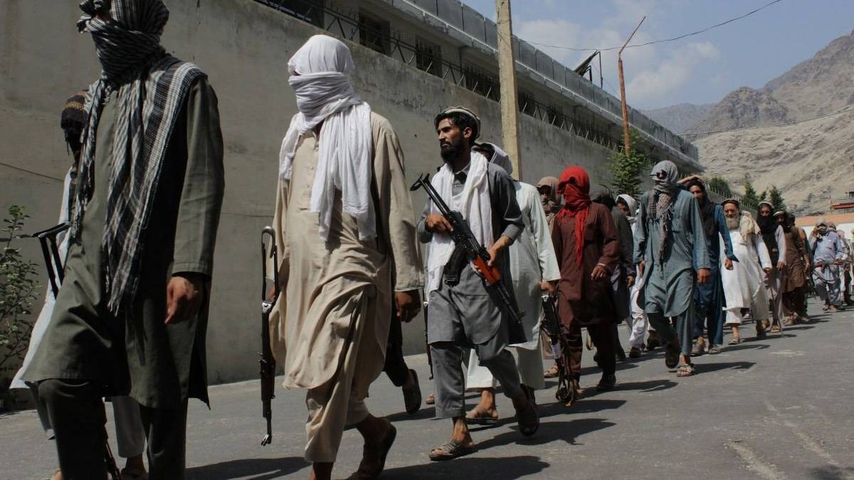 İngiltere'den ''Taliban'' mesajı: Karar vermek için henüz erken