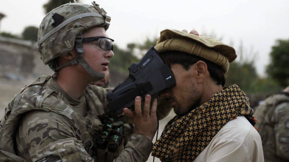 'ABD'ye çalışan Afganların biyometrik verileri geride bırakıldı'