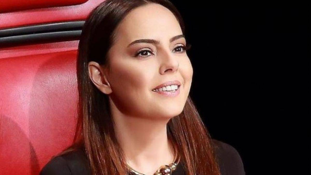 Ebru Gündeş Araftayım şarkısının sözleri