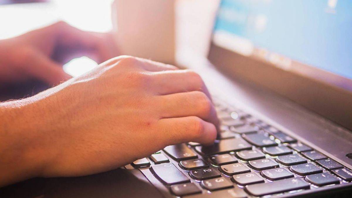 Elektronik kayıt yaptıranlar üniversiteye kayıt için gidecek mi?