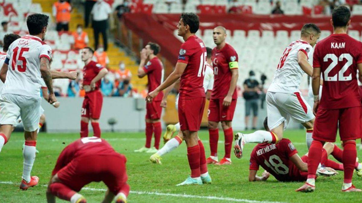 Milli takım son dakikada yediği golle yıkıldı