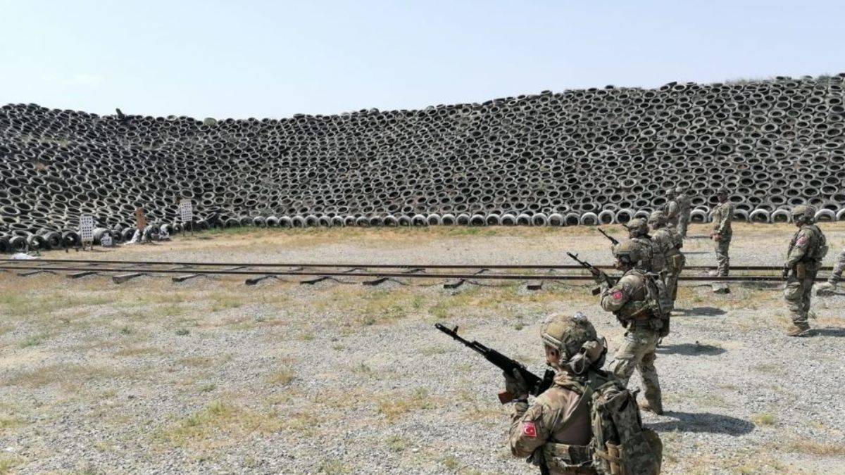 Türkiye ve Azerbaycan ordusundan ikili SAT eğitimi