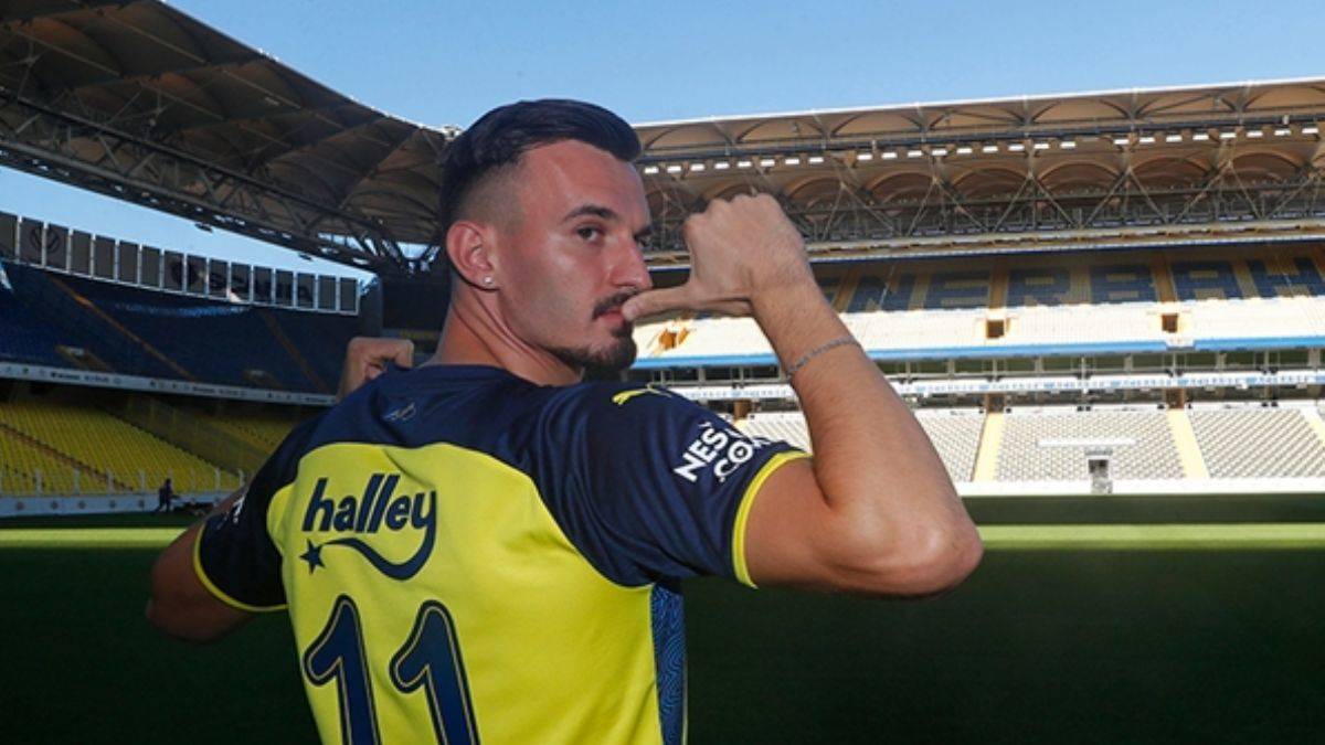 Alman forvet Mergim Berisha Fenerbahçe'de!