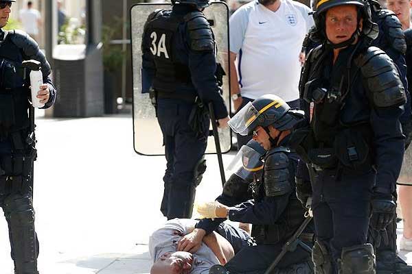 İngiltere'den Fransa'ya polis takviyesi