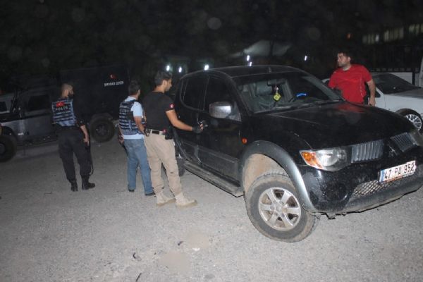 Şüpheli araç polisi alarma geçirdi