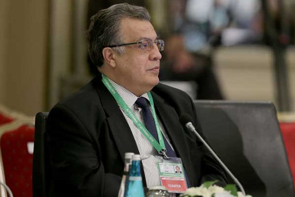 Rus Büyükelçi Saray'daki iftara katıldı