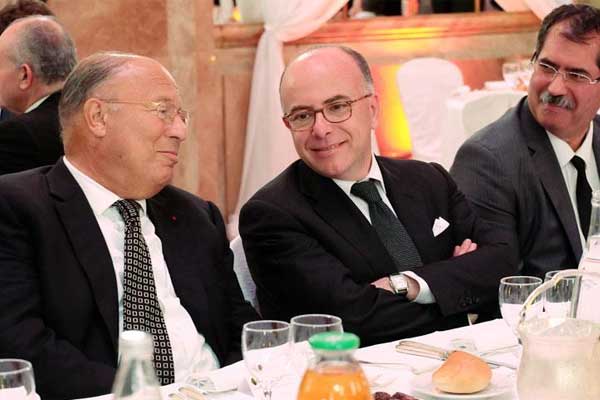 Fransa'da siyasetçiler iftarda buluştu