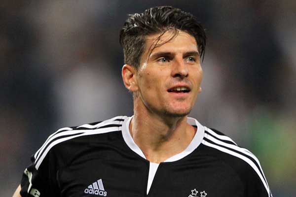 Milan Beşiktaş'ın golcüsüne talip