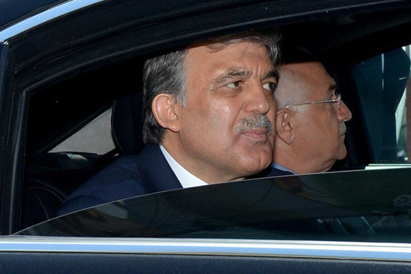 Gül, babasını ziyaret etti