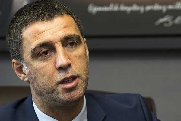 Hakan Şükür, Erdoğan'a hakaretten yargılanıyor