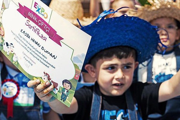 Karnesini gösterene EXPO ziyareti 1 lira