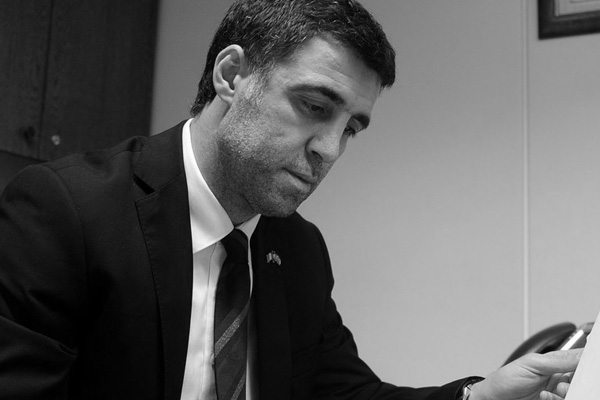 'Hakan Şükür yurtdışına taşındı'