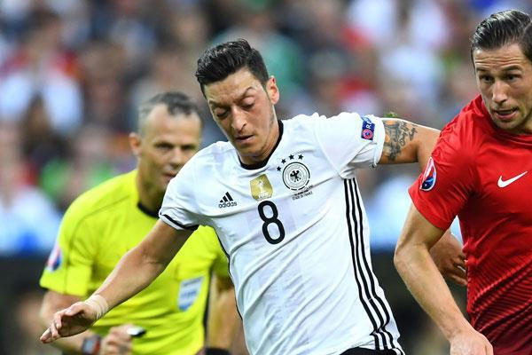 Panzerler, 1 puana razı oldu