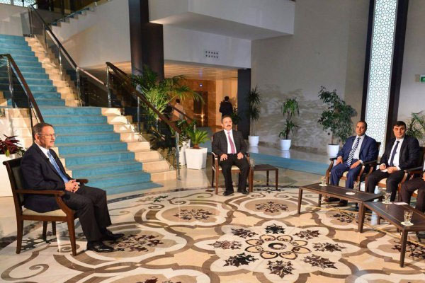 'Burası müteahhitlik bakanlığı değil'