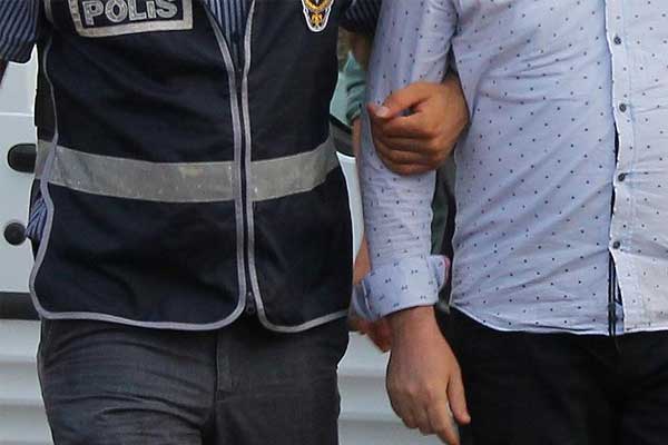 7 ilde 'FETÖ' operasyonu: 20 gözaltı