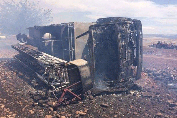 Yangına giden itfaiye aracı yandı