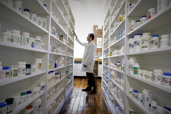 Eczanelerde İkinci Eczacı Dönemi