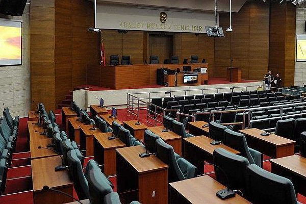 'FETÖ' bağlantılı 4 şirkete daha kayyum atandı