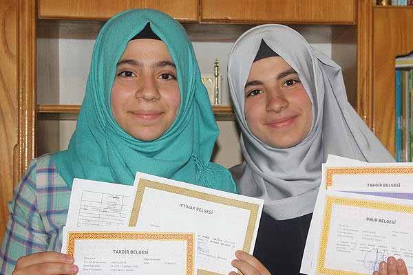 Suriyeli kardeşlerin gururlandıran başarısı