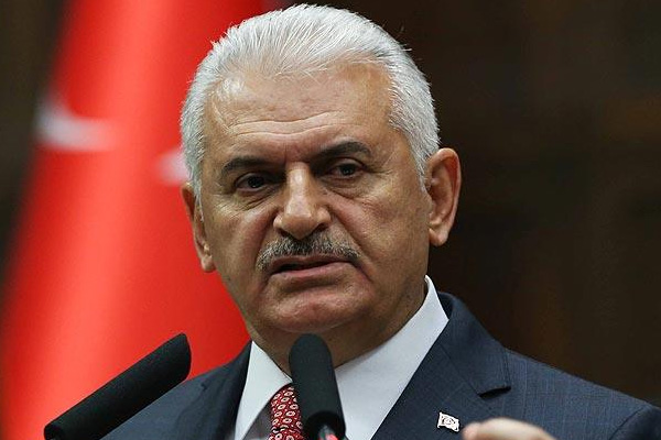 Başbakan Yıldırım Babalar Günü'nü kutladı