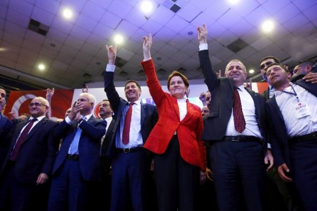 MHP'den kongre açıklaması: Fahiş hata var