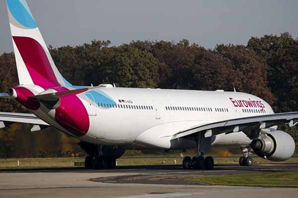 Pilot yolcuları almadan uçtu