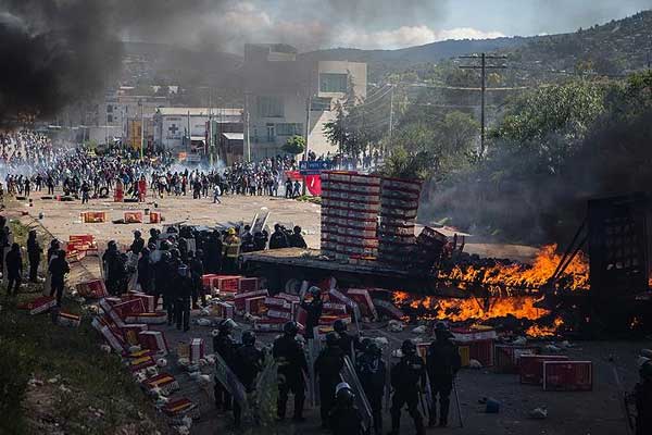 Meksika'da eğitim reformu protestosu: 6 ölü