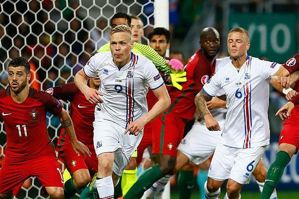 İzlanda, Fransa'ya akın etti