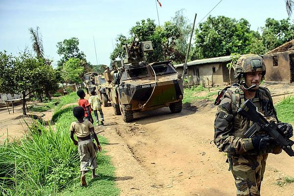 Fransız askerlere kötü muamele soruşturması