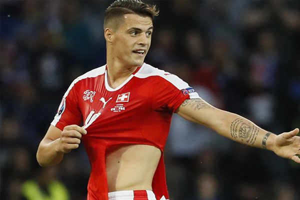 'Yırtılan formalar Türkiye'de üretildi'