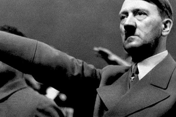 Hitler'in eşyalarına ilgi büyük