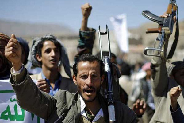 Husiler bir bölgeyi daha ele geçirdi