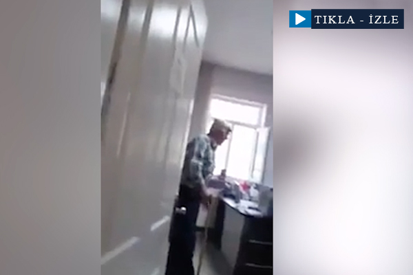 Doktor odasına giren yaşlı adamı azarladı