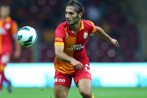 Hamit Altıntop 1 yıl daha Galatasaray'da