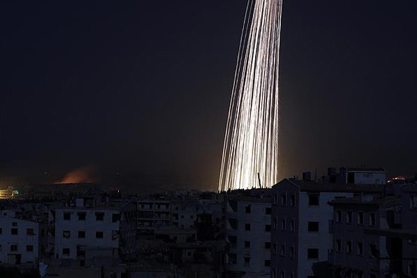 Rusya Halep'i fosfor bombasıyla vurdu