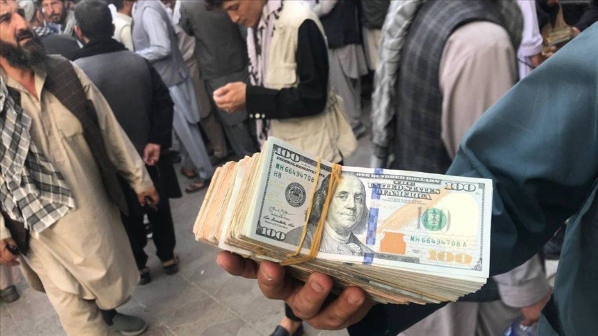 ABD yönetimi Afganistan'da insani yardım için hükümet yerine BM ve diğer yardım ajanslarını fonlayacak