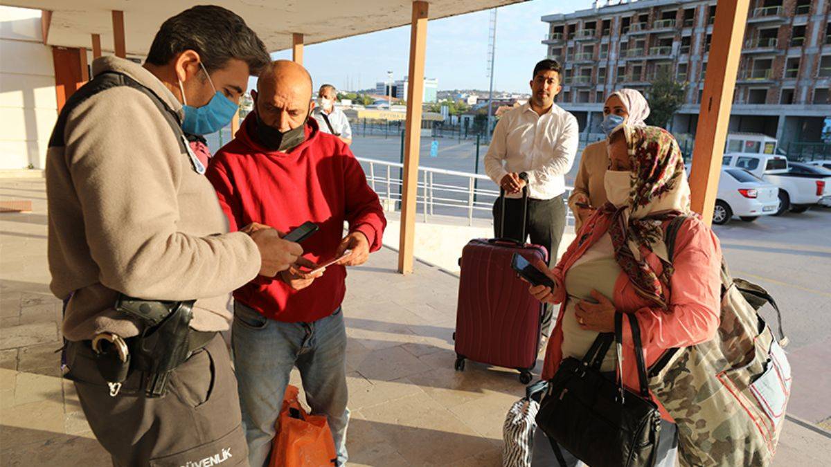 Şehirlerarası toplu taşımada 'PCR testi zorunluluğu' başladı